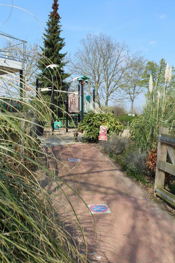 Hotel de Brabantse Biesbosch Werkendam Exterior foto